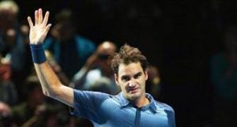 World Tour finals: Federer keeps semis hopes alive with win over Gasquet