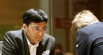 World Chess: Carlsen in control as Anand draws Game 8
