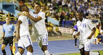Honduras qualifies For World Cup, Mexico to playoff