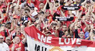 Record US football crowd sees Manchester Utd beat Real Madrid