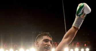 British boxer Khan donates 30,000 pounds shorts to Peshawar school