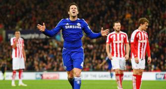 PHOTOS: Fabregas stars as Chelsea waltz past Stoke to top table