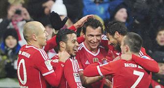 Bundesliga: Bayern tighten stranglehold with 5-0 rout of Frankfurt
