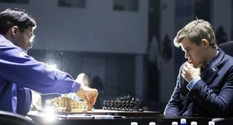 Anand, Carlsen settle for quick draw in Round 8
