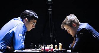 Carlsen stays ahead of Anand after 20-move draw in Game 9