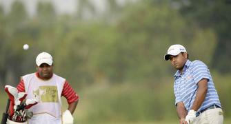 Lahiri eyes third title of 2014 after sole lead in Kings Cup