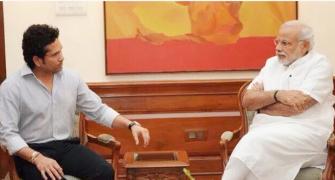 Tendulkar bats with PM Modi for 'Swachh Bharat'