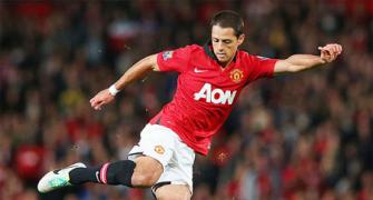 Real Madrid sign Hernandez on loan from United