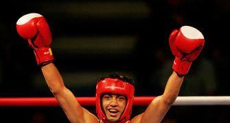 Asian Games: Boxers Akhil, Shiva punch their way into 2nd round
