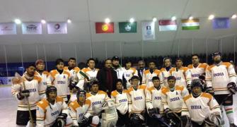 Broke Indian ice hockey team turns to Twitter for aid