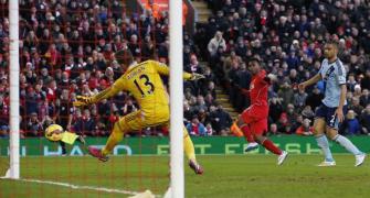 Sturridge scores on comeback as Liverpool beat West Ham
