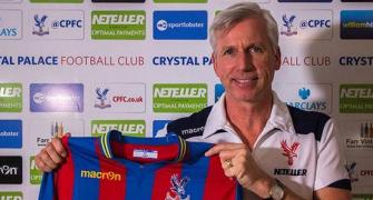 Alan Pardew leaves Newcastle to manage Crystal Palace