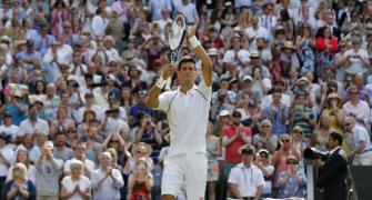 Djokovic, Sharapova restore order at Wimbledon