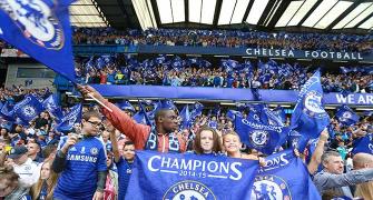 Chelsea fans banned after racist incident on Paris Metro