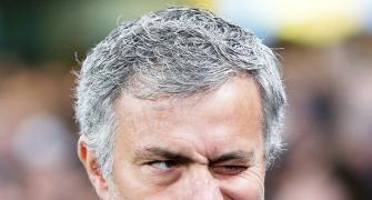 Mourinho plays the blame game after Chelsea exit