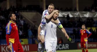 Dzeko hat-trick kick-starts Bosnia's Euro 2016 campaign