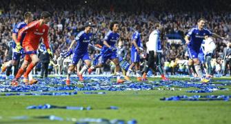 PHOTOS: Blue is the colour as Chelsea claim title