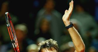 Italian Open: Wawrinka upsets Nadal; Sharapova overpowers Azarenka