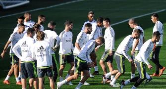 Full Real Madrid squad available to Benitez for El Clasico