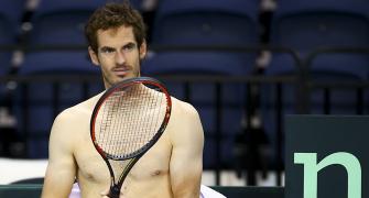 Murray insists he will return in time for Aus Open, Federer cautions