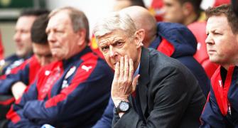 Will faltering Arsenal manage to make EPL top four?