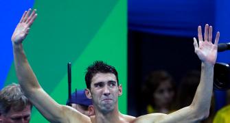 Golden send-off for Phelps as US wins 4 x 100 relay
