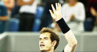 Murray victory overshadowed by father-in-law's collapse