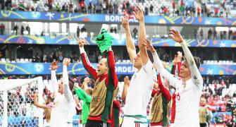 'Compact and solid' Hungary bid to extend hot streak over Iceland