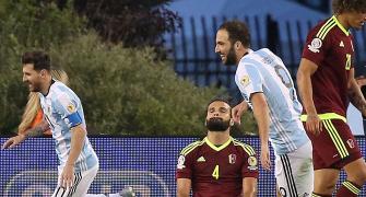 Copa America: Messi equals record as Argentina, Chile advance to semis