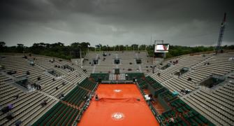 Damp fans learn French Open roof still years away