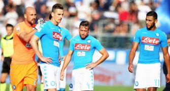 Serie A: Napoli lose unbeaten record, Higuain gets brace for Juve