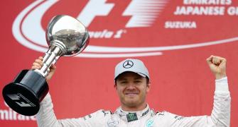 Rosberg wins as Mercedes clinch F1 constructors' title