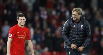 Liverpool have no defensive problems, claims Klopp