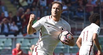 Totti's 250th Serie A goal fails to save Roma