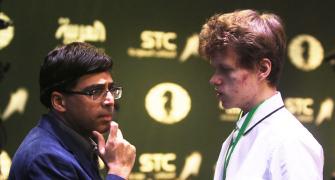 Anand wins bronze at World Blitz Chess Championship