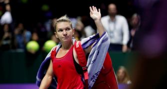 Halep shakes off disappointment of latest Singapore flop