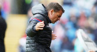 EPL snapshots: Crystal Palace sack manager Frank de Boer