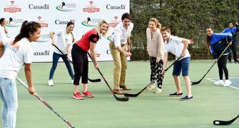 PHOTOS: Hockey time for Canadian PM Trudeau