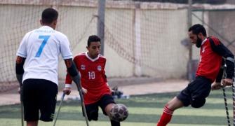 He lost a leg 20 years ago but aims for a soccer league