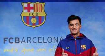 First Look: Barcelona present new signing Coutinho
