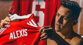 Football Briefs: 'Arsenal responsible for Sanchez's missed drug test'