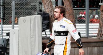 F1: Alonso's retirement not definite, keeps door ajar