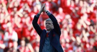 EPL: Arsenal mark Wenger's final home game with win; Chelsea close on top four