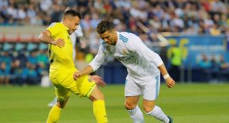 Football Briefs: Real throw away lead, draw final league game at Villarreal