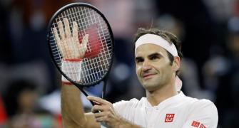 Tennis Roundup: Federer survives Medvedev scare in Shanghai