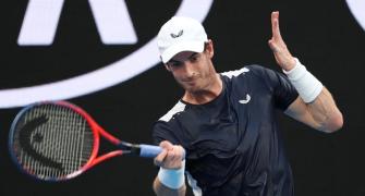 Sports Shorts: Murray to attempt comeback