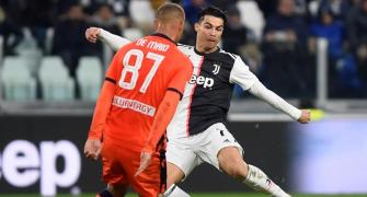 Double for record-setting Ronaldo as Juve beat Udinese