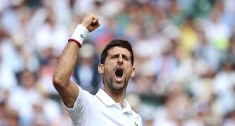 Djokovic holds off Agut to enter Wimbledon final