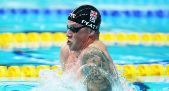 Swimming Worlds: Gold but no new record for Peaty