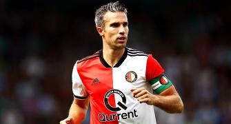 Van Persie wants to bow out with dignity